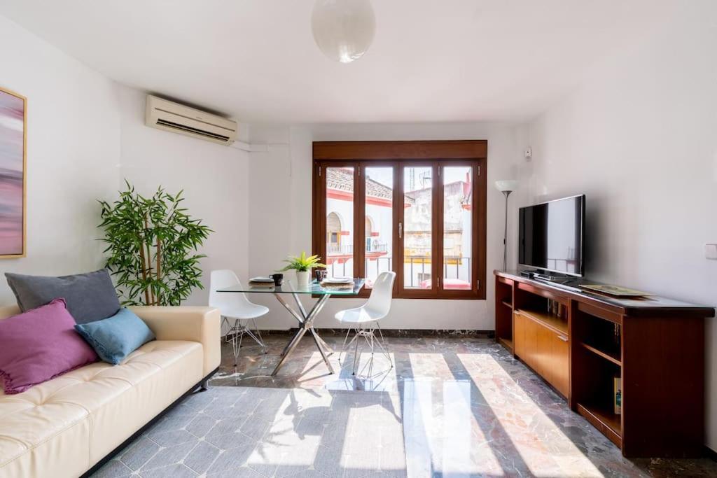 Behouse Sierpes Daire Sevilla Dış mekan fotoğraf